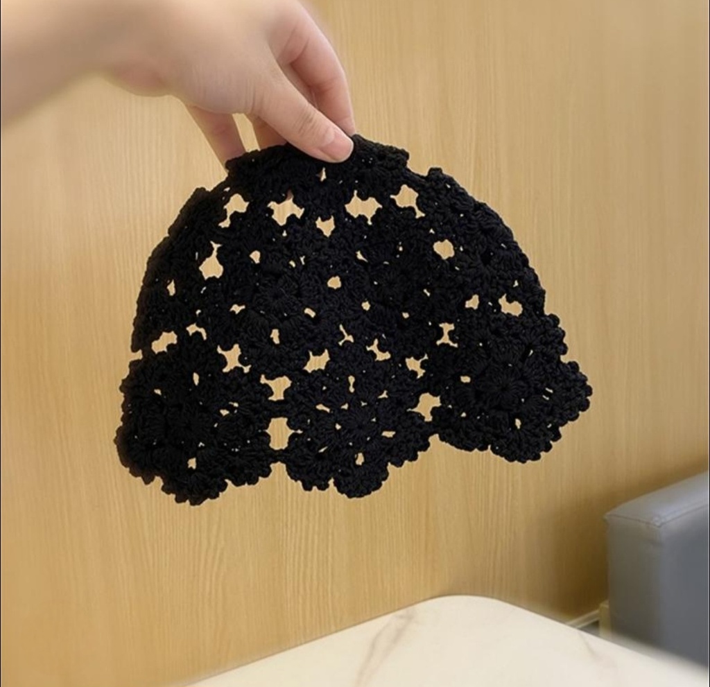Casquete sin perlas ni flores