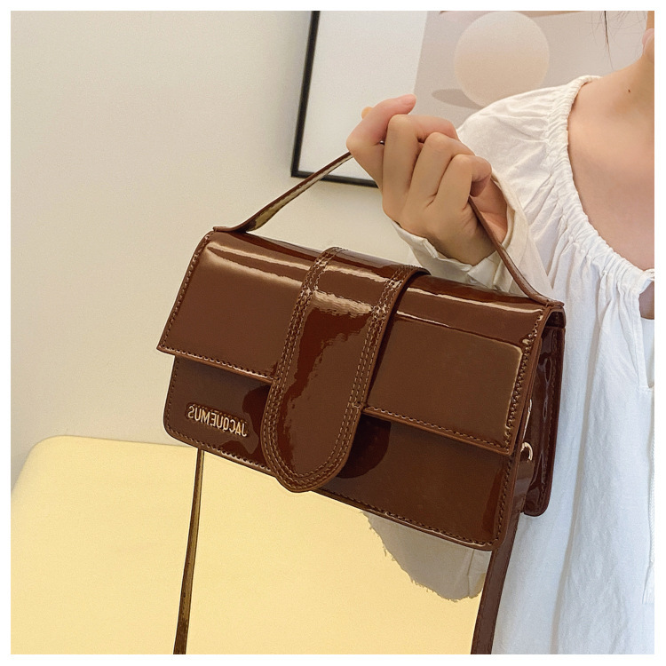 Cartera Marca RP JACQUEMUS
