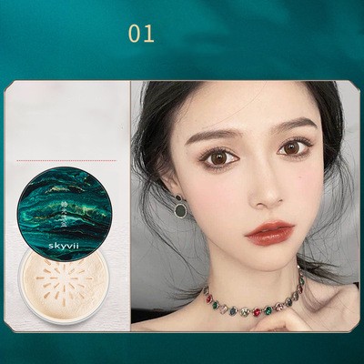 Polvo fijador de maquillaje diseñado para unacabado mate duradero.