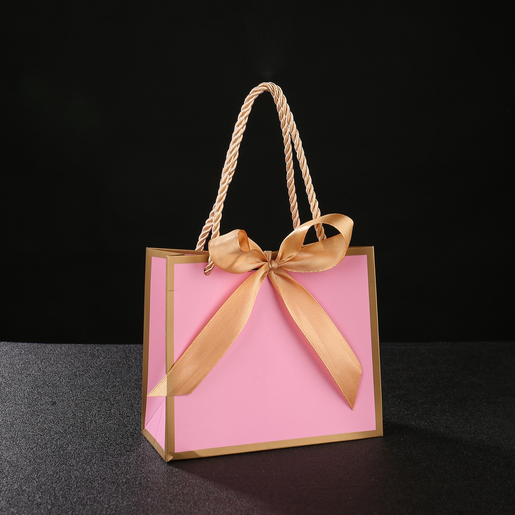 Bolsa de regalo de cartón (14X6X12) ROSADO (LAZO COLOR NUDE)
